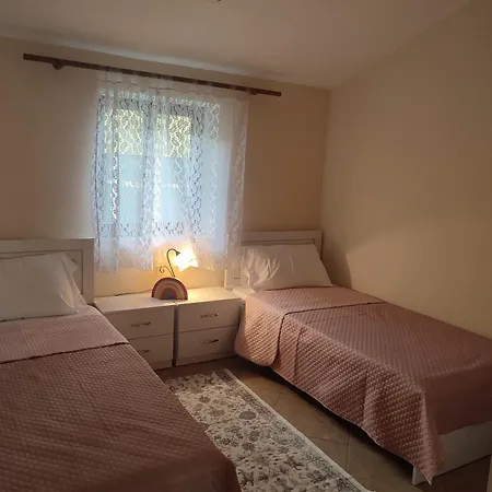 Xani Nocleg ze śniadaniem